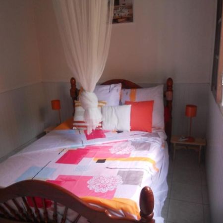 Chez Tatie Juju Villa Sainte-Anne  Bagian luar foto